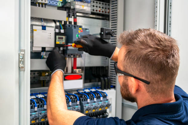  Stratmoor, CO Electrician Pros